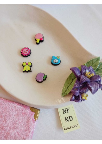 5 Adet Sticker 3D Yapışkanlı Matara Sticker Hediye Oyuncak Desenli Resimdekiler Gelir modelleri