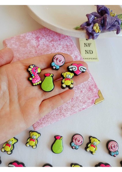 5 Adet Sticker 3D Yapışkanlı Matara Sticker Hediye Oyuncak Desenli Resimdekiler Gelir fiyatları