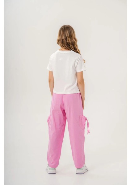 Kız Çocuk Pamuklu Beyaz Çiçek Baskılı T-Shirt ve Pembe Cepli Pantolon Takım fiyatları