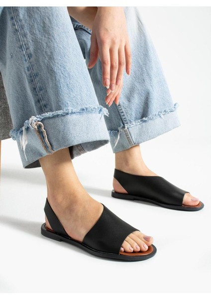 Siyah Kadın Minimalist Sandalet Şık ve Rahat Açık Burun Ayakkabı modelleri