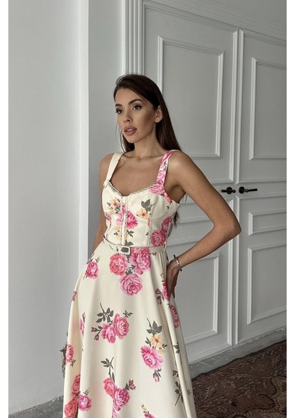 Ekru Ince Kemer Detaylı Elbise