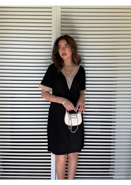 Kadın V Yaka Güpürlü Iki Iplik Elbise fırsatları