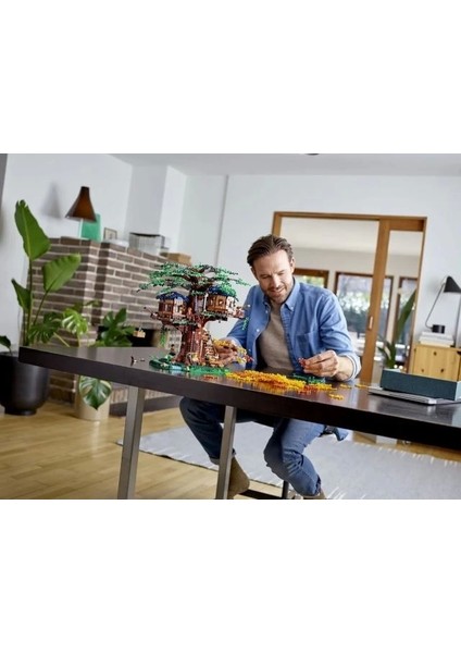 Ideas Ağaç Ev Model Inşaat Seti 21318 Multi-Coloured