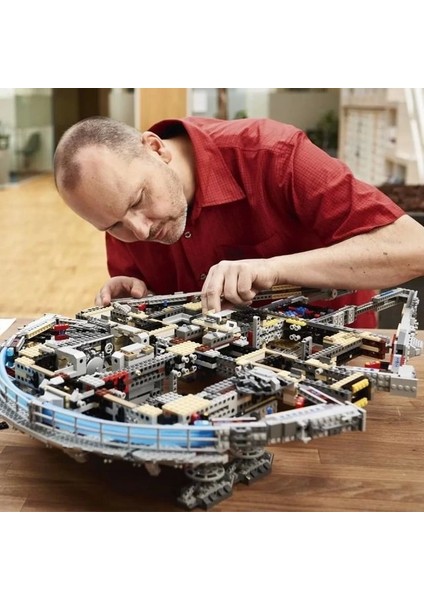 Star Wars 75192 Millennium Falcon Multicolor