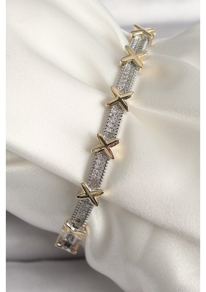 Pirinç Gümüş Renk Zirkon Taşlı Gold Xoxo Model Vıp Seri Kadın Bileklik