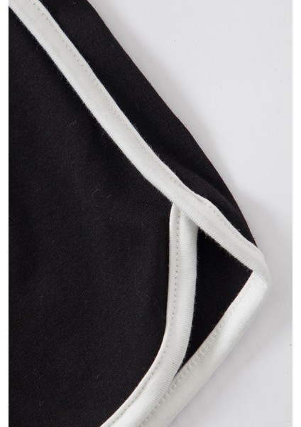 Kadın Siyah Askılı Crop Top ve Şortlu Gecelik Takım