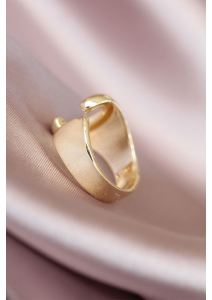 C Harfli Altın Renk Ayarlamalı Metal Kadın Yüzük fiyatları