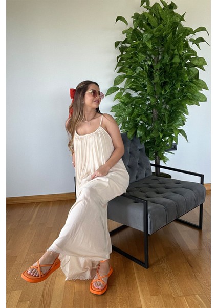 Yeni Sezon Kadın Krem Rengi Tül Yazlık Elbise Şık Askılı Uçuş Model Tatil Plaj Bohem Stil