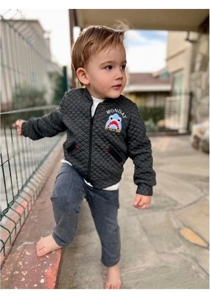 4-5-6 Yaş Kot Pantolonlu Pilot Mont Uzun Kollu Penye Sweat 3lü Erkek Çocuk Takımı