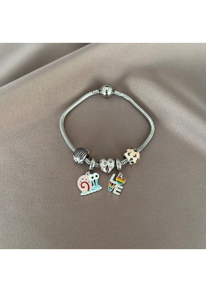 Yazılı Love Charm'lı Bileklik modelleri