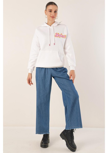 Nakışlı Oversize Sweatshirt - Beyaz