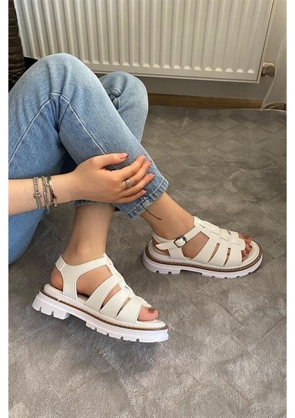 Kadın Desma Beyaz Kafes Model Vardola Deyatlı Kalın Taban Ortopedik Sandalet K-140