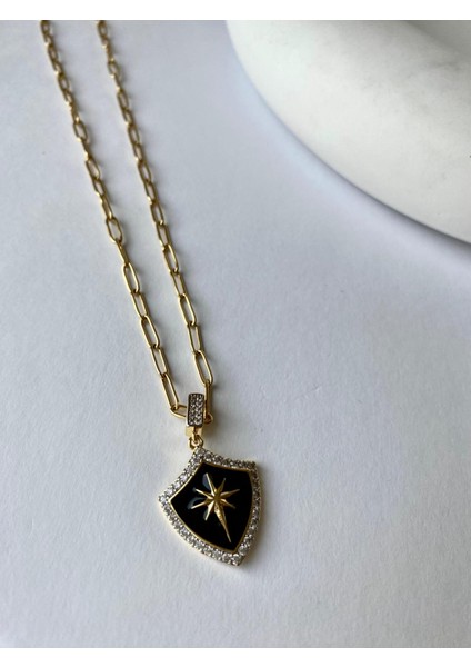 Siyah Kuzey Yıldızı Kalkan Model Ataç Zincir Gold Kolye