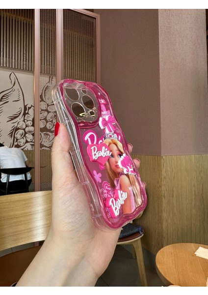 iPhone 11 Uyumlu Pembe Kabartmalı Figürlü Karakterli Telefon Kılıfı