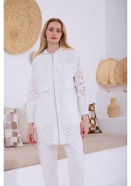 Brode Nakışlı Kapşonlu Trench