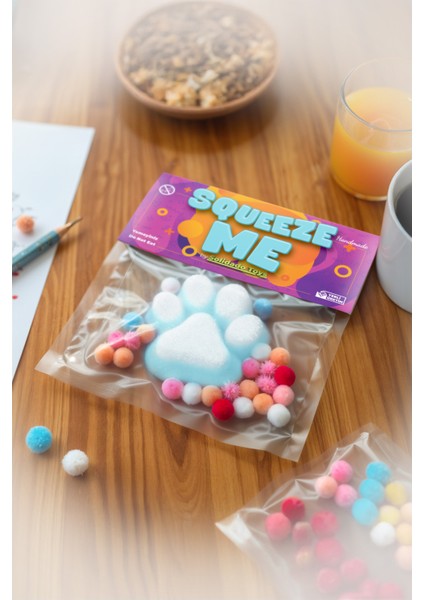 Mavi Kedi Patisi Taba Squishy – Yumuşak, Tüylü, Tatlı ve Sıkılabilir Sukuşi Oyuncağı