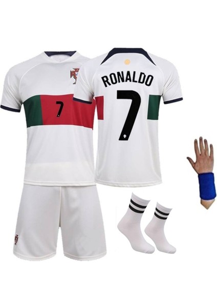 Portekiz Milli Takım Ronaldo Beyaz Çocuk Alt Üst Takımı T-Shrt 4 Parça