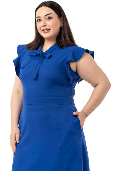 Büyük Beden Yakası Fularlı Kolları Volanlı Midi Saks Mavi Elbise fiyatları