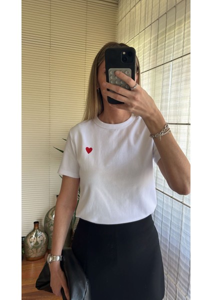 Beyaz Kalpli Tshirt modelleri