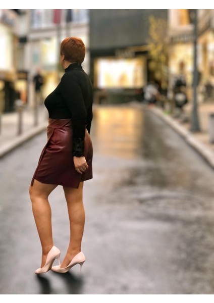 Deri Mini Şortlu Etek indirimleri