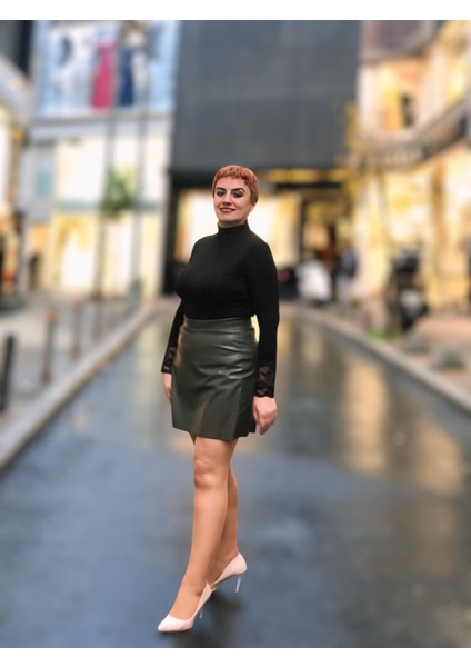 Deri Mini Şortlu Etek