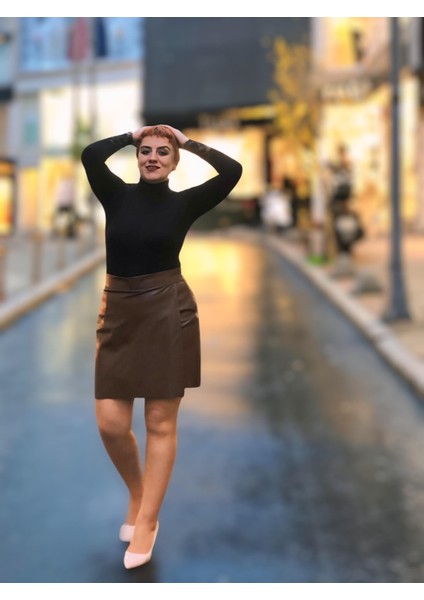 Deri Mini Şortlu Etek