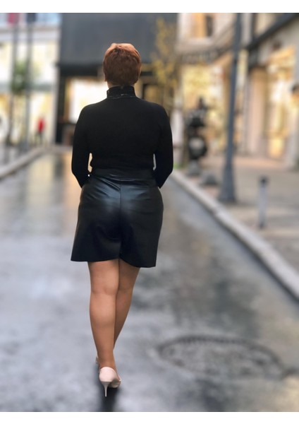 Deri Mini Şortlu Etek