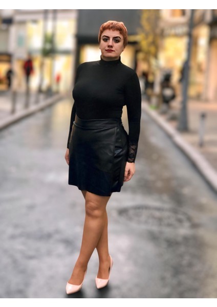 Deri Mini Şortlu Etek indirimleri