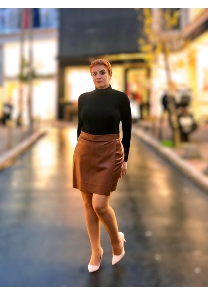 Deri Mini Şortlu Etek