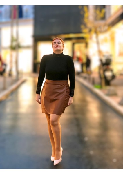 Deri Mini Şortlu Etek