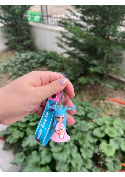 Anime Karakter Kırmızı ve Mavi Çanta Süsü ve Anahtarlık