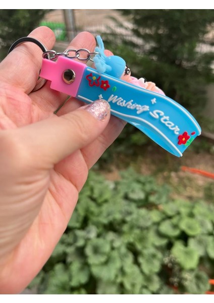 Anime Karakter Kırmızı ve Mavi Çanta Süsü ve Anahtarlık