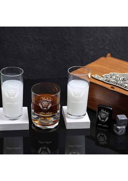 Ahşap Kutulu Aslan Desenli Isme Özel Rakı & Çakmak & Taşlı Viski Kadehi Seti