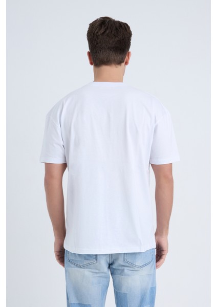 Erkek Oversize Baskılı T-Shirt Beyaz Football Helmet indirimleri