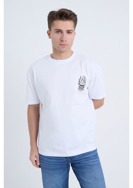 Erkek Oversize Baskılı T-Shirt Beyaz Campfire fiyatları