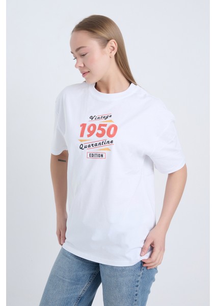 Kadın Oversize Baskılı T-Shirt Beyaz 1950 fırsatları