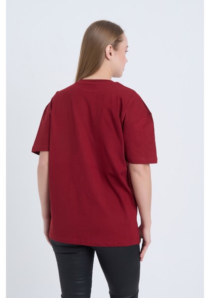 Kadın Oversize Baskılı T-Shirt Bordo Vintage indirimleri