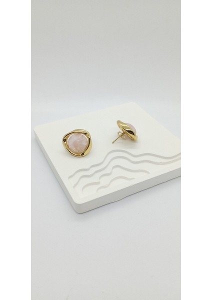 Pembe Sedefli Gold Detay Minimal Küpe fiyatları
