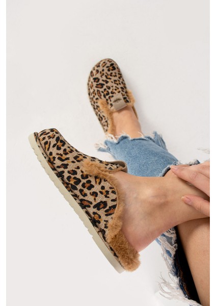 Savora Kadın Kumaş Peluş Bağcıksız Siyah Leopar Terlik fırsatları