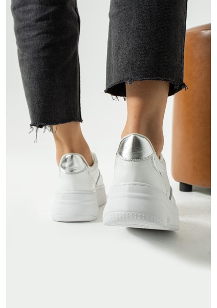 Jega Kadin Hakiki Deri Bagcikli Beyaz Sneaker