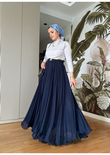 Şifon Pileli Etekli Sandy Bluz Takım – Zamansız Şıklık Lacivert