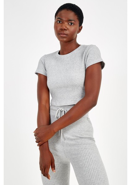 SlimFit Kadın Bisiklet Yaka Kısa Kol Gri Melanj Crop Top 18997 indirimleri