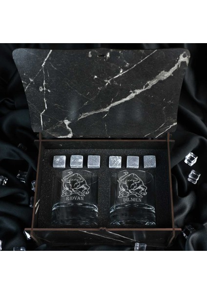 Ahşap Kutulu Boğa Figürlü Isme Özel Taşlı ve 2'li Viski Kadehi Seti fiyatları