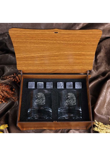Ahşap Kutulu Kartal Desenli Isme Özel Taşlı ve 2'li Viski Kadehi Seti fiyatları