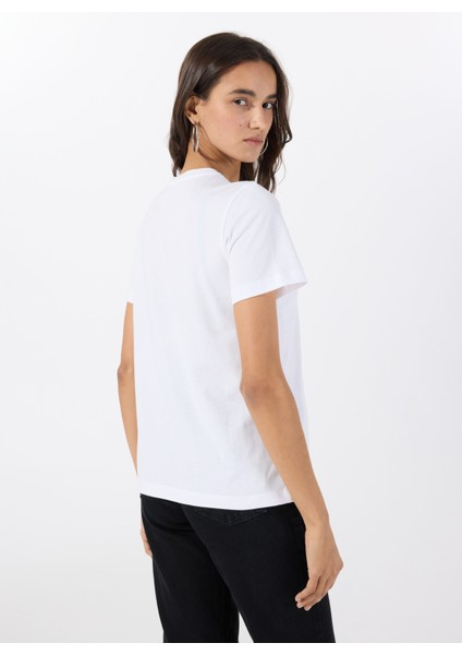 Bisiklet Yaka Ekru Kadın T-Shirt W2510176102-REGULAR Fit Big Logo T- indirimleri