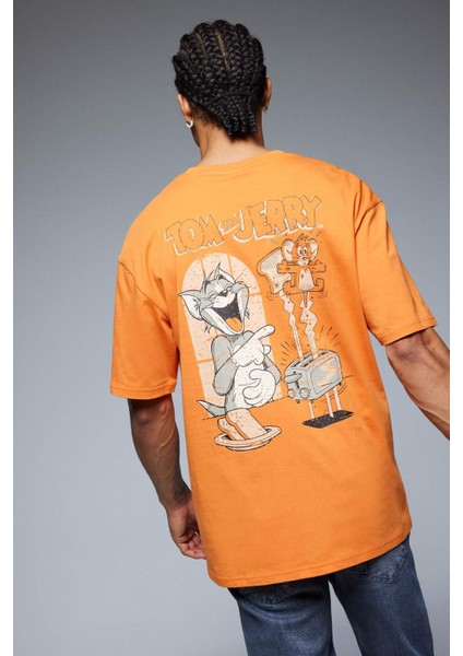 %100 Pamuk Tom & Jerry Boxy Fit Bisiklet Yaka Sırt Baskılı Kısa Kollu Tişört E3262AX25SM