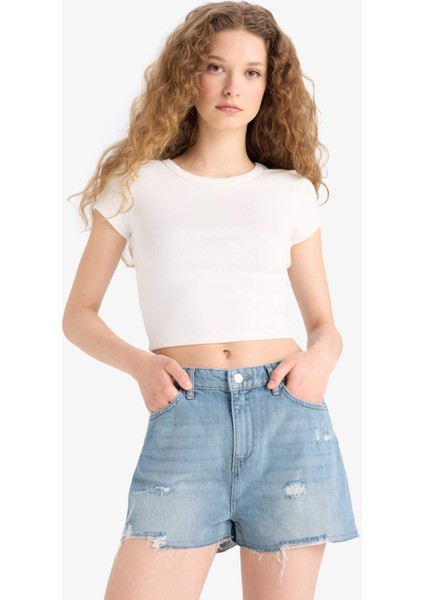 Yüksek Bel Yırtık Detaylı Jean Şort modelleri
