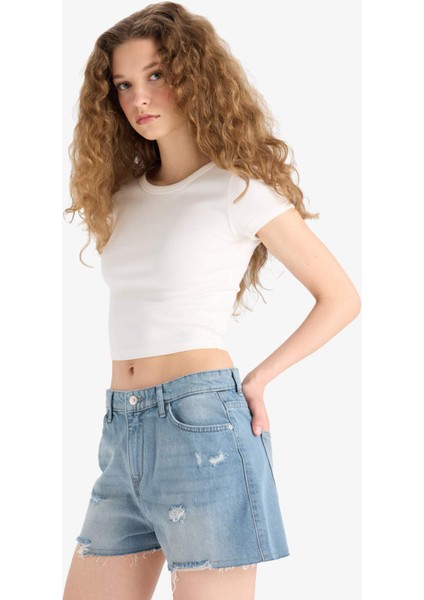 Yüksek Bel Yırtık Detaylı Jean Şort fırsatları