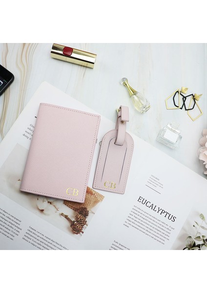 Balck Bütün Set Stili Moda Monogramlı Ilk Harf Mektuplar Cinsiyetsiz Saffiano Deri Pasaport Kılıfı Bagaj Etiketi Pasaport Kapak Seti Seyahat Aksesuarları (Yurt Dışından)