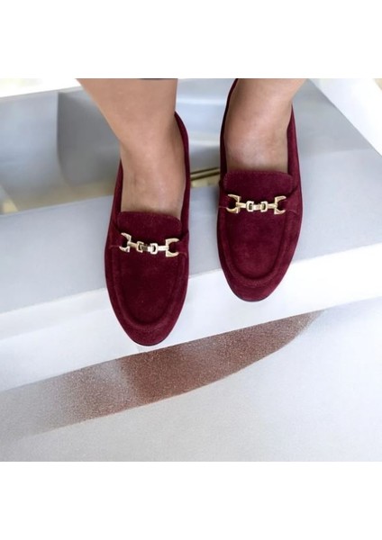 Bordo Süet Hakiki Deri Gold Zincir Aksesuarlı Kadın Loafer Ayakkabı